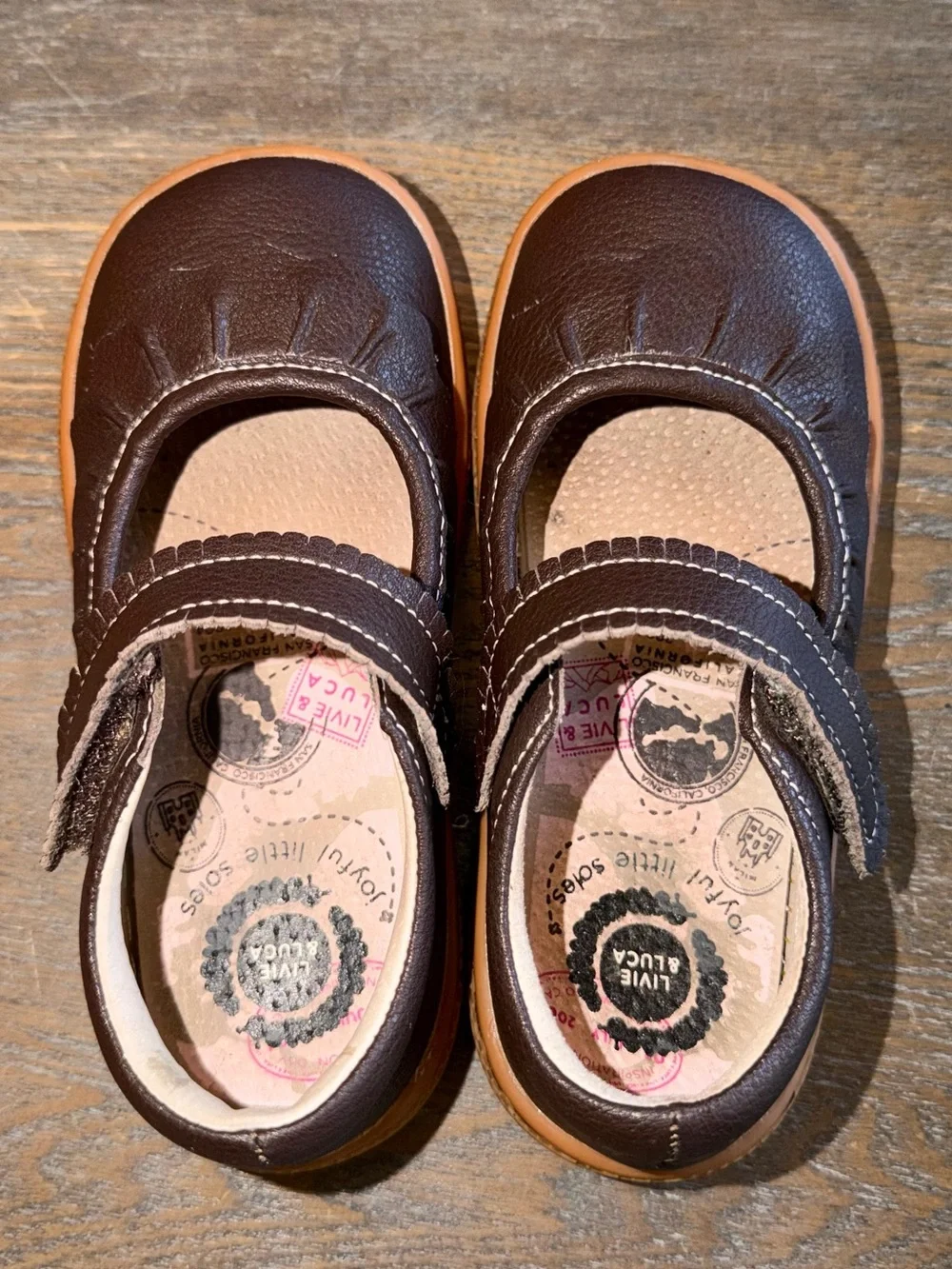 Livie & Luca Brown Ruche Classic Mary Jane Shoes size 9